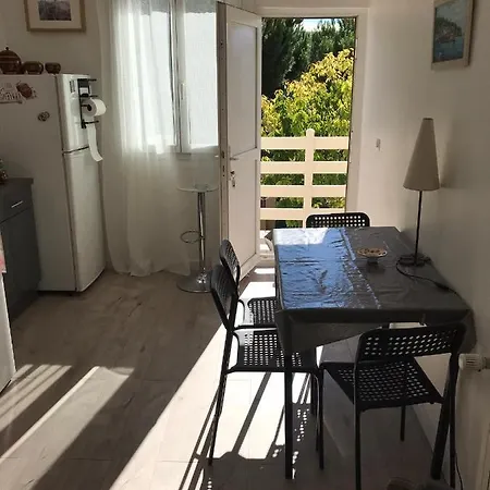 Quarto em Acomodações Particulares La Favola Mèze